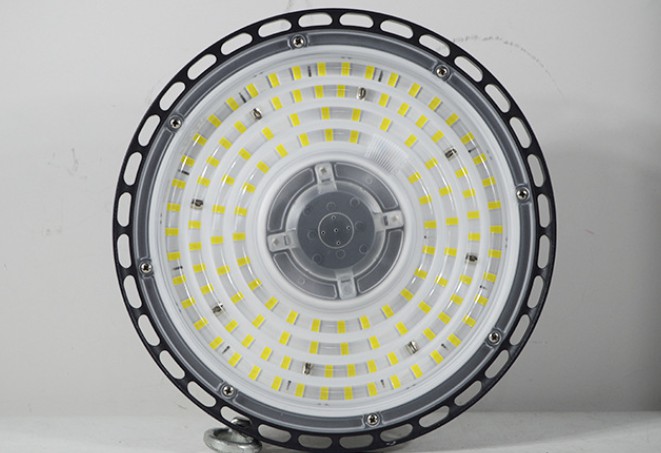 跨境工程高質(zhì)量LED耐用工礦燈UFO100w150w200w